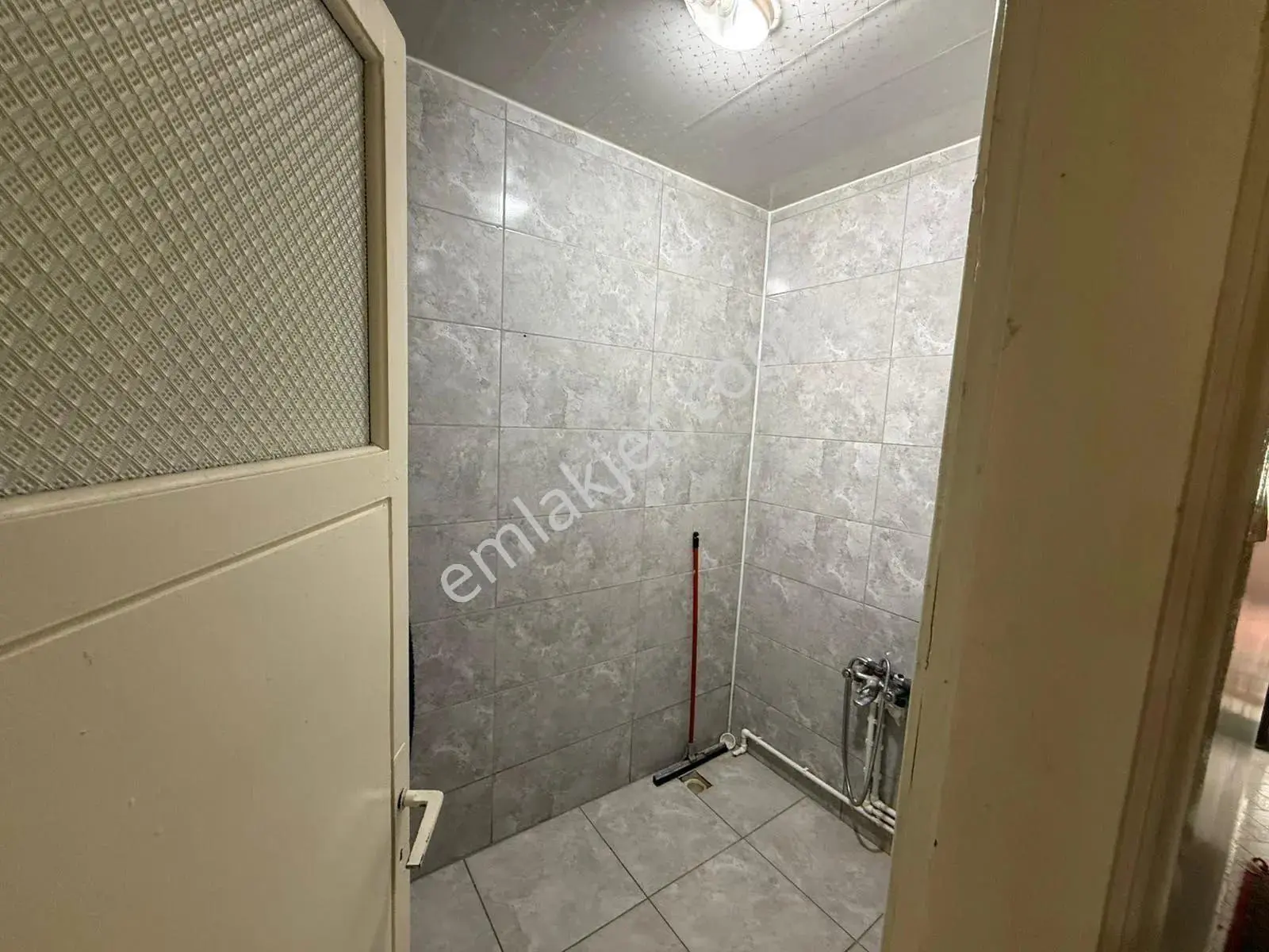 Ay Işığı Gayrimenkul'den Gazi Mahallesinde Satılık Müstakil 3+1 Fırsat Daire — fotoğraf 26