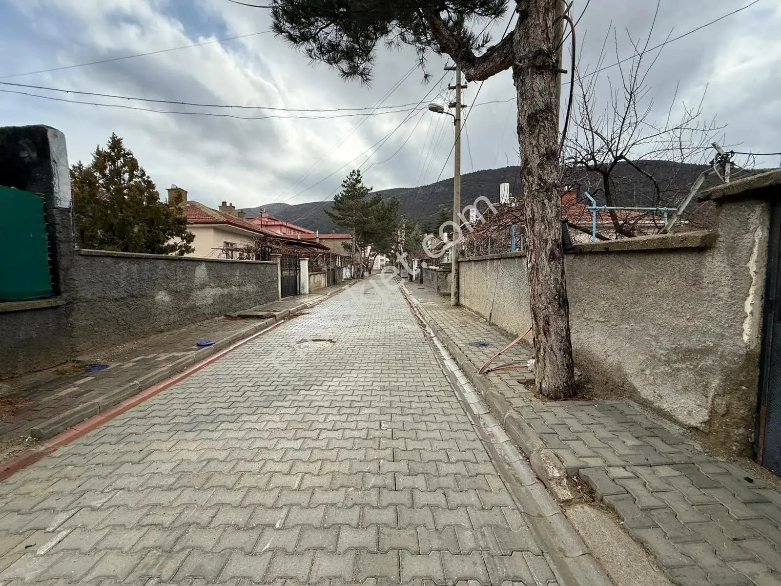 Ay Işığı Gayrimenkul'den Gazi Mahallesinde Satılık Müstakil 3+1 Fırsat Daire — fotoğraf 35