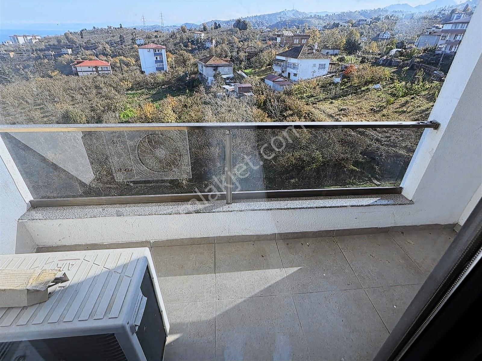 Trabzon Kaşüstünde Satılık Komple Eşyalı Daire — fotoğraf 8
