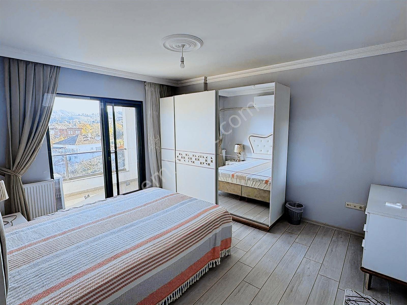 Trabzon Kaşüstünde Satılık Komple Eşyalı Daire — fotoğraf 12