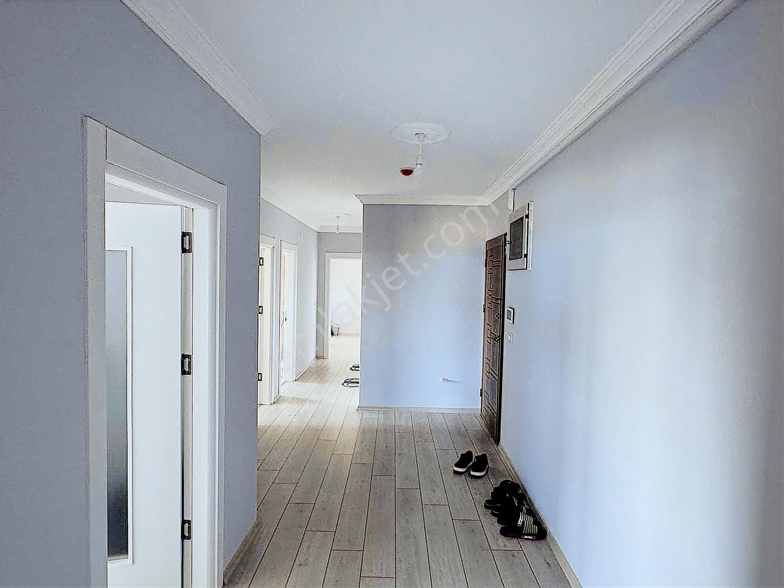 Trabzon Kaşüstünde Satılık Komple Eşyalı Daire — fotoğraf 20