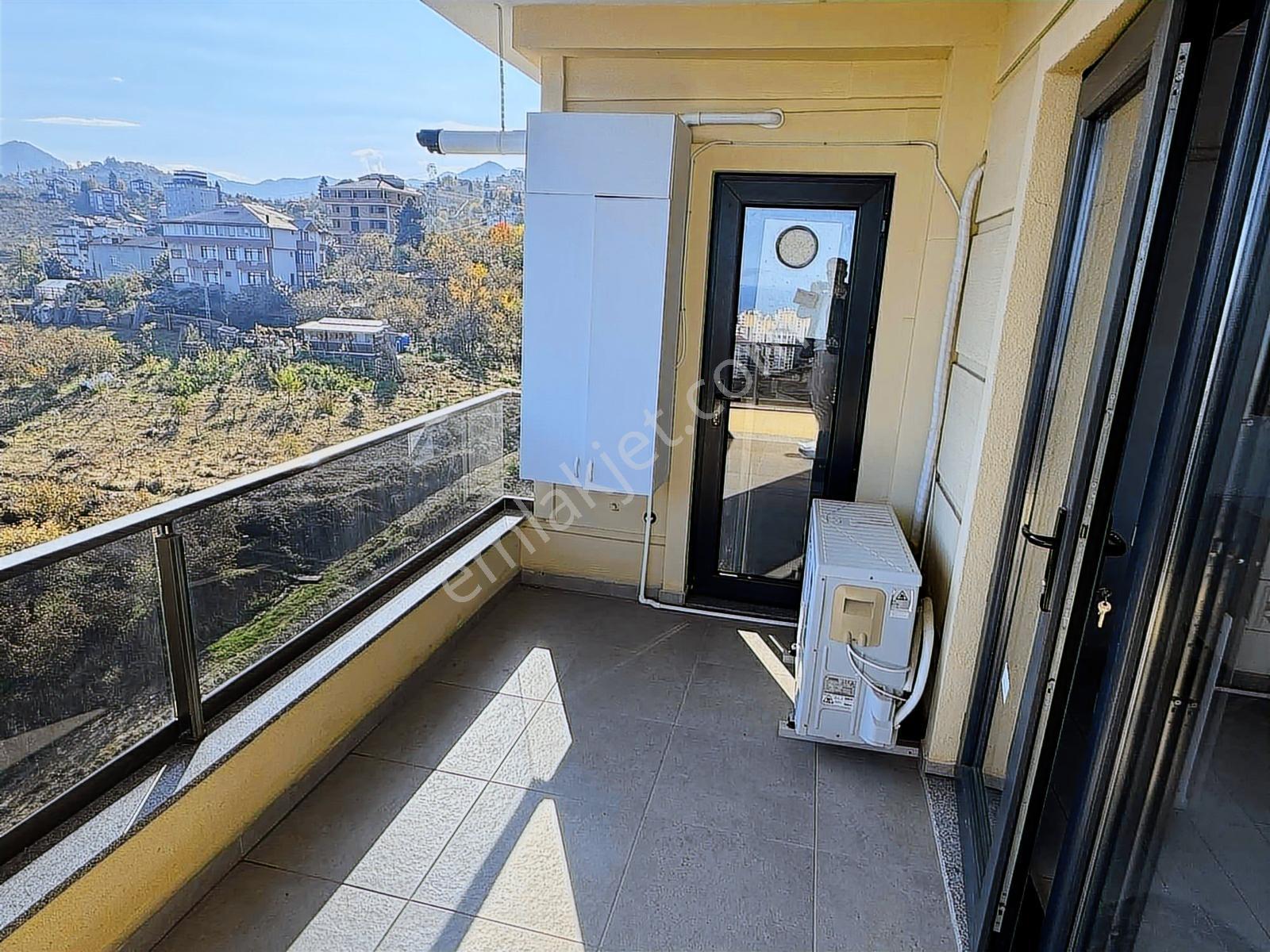 Trabzon Kaşüstünde Satılık Komple Eşyalı Daire — fotoğraf 24