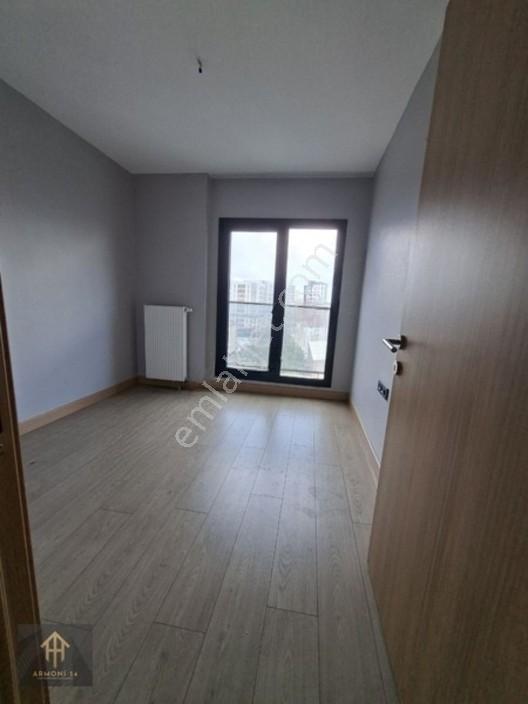 Bağcılar Demirkapıda Da 3+1 7 Kat Enfes Daire — fotoğraf 12
