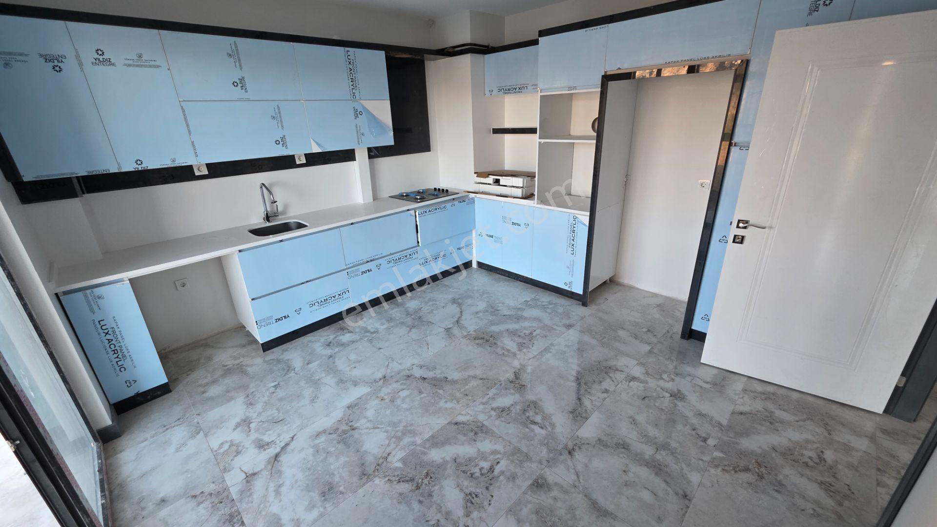 Sivas Yeşilyurt’ta Numune Hastanesi Yakını 4,5+1 180 M² — fotoğraf 8