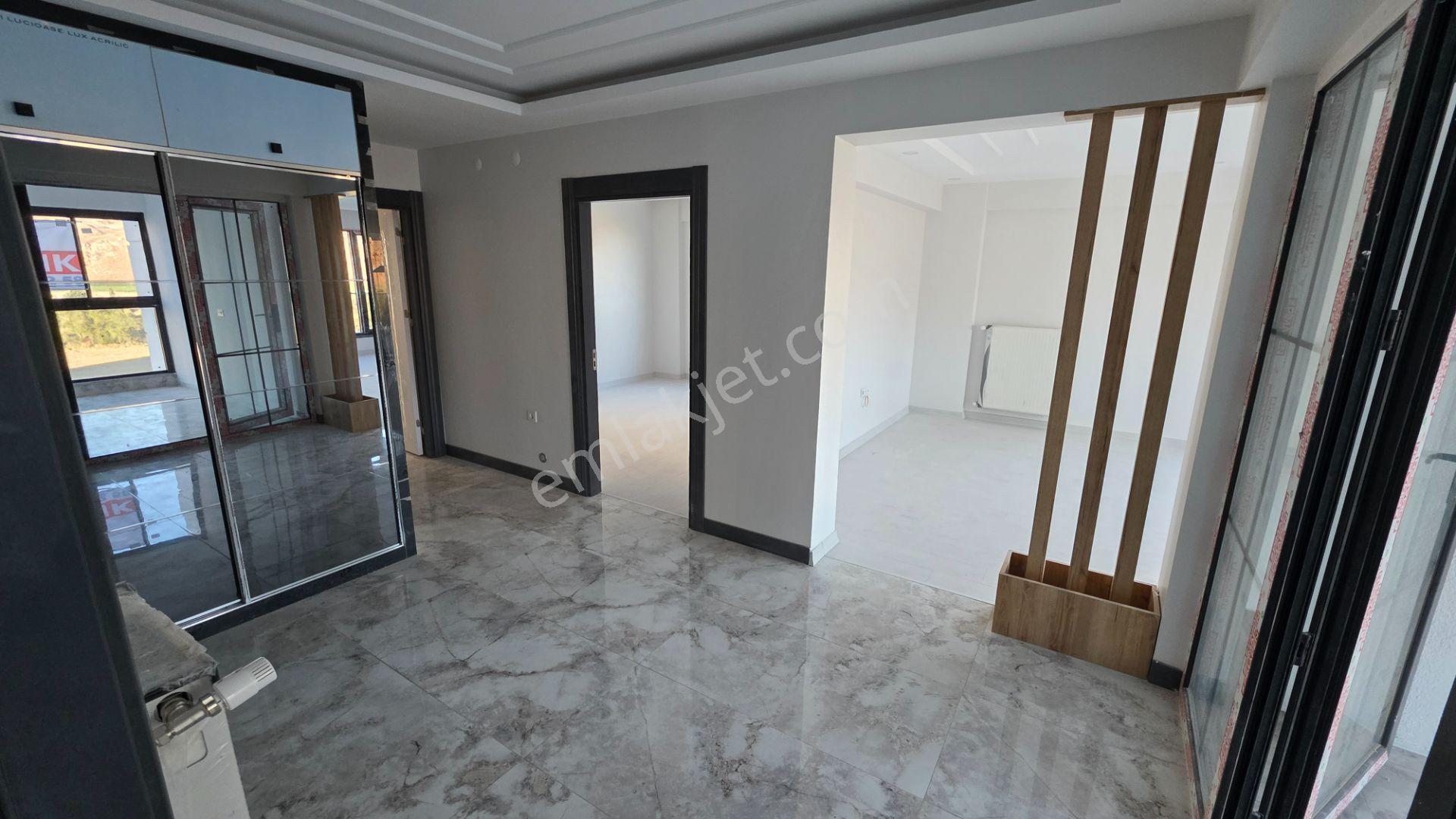 Sivas Yeşilyurt’ta Numune Hastanesi Yakını 4,5+1 180 M² — fotoğraf 19