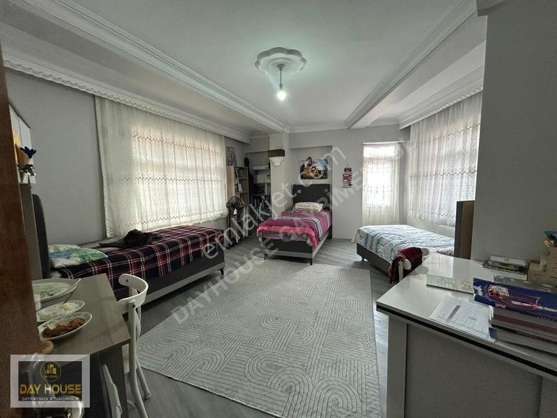 Day House'den 75. Yıl Mahallesi'nde 2. Kat 3+1 Daire — fotoğraf 9