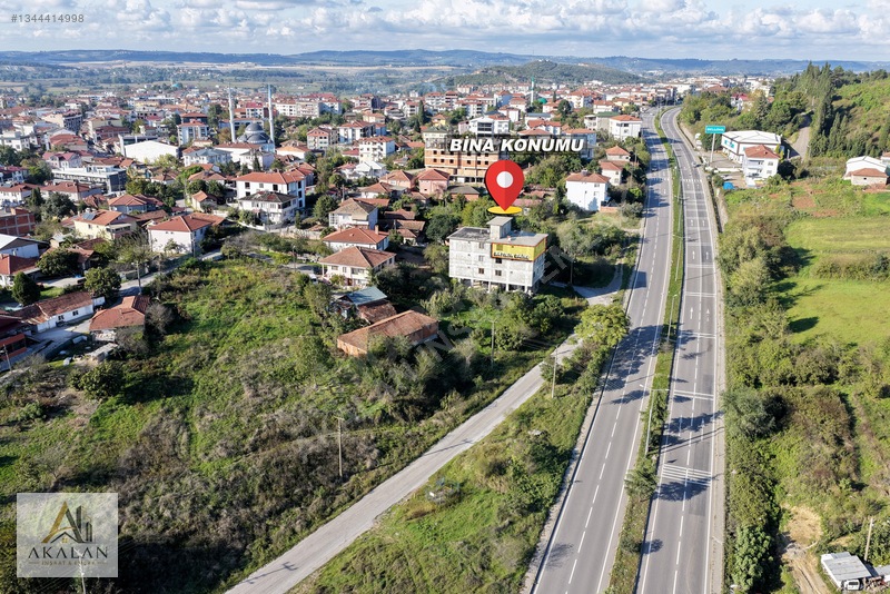 Ferizli Merkez'de 3+1 Geniş Kullanım Kabası Bitmiş Satılık Daire — fotoğraf 2