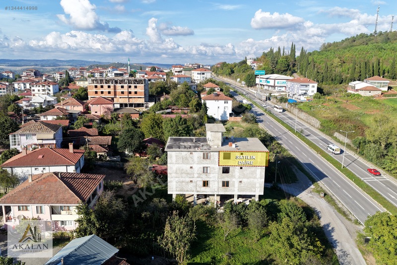 Ferizli Merkez'de 3+1 Geniş Kullanım Kabası Bitmiş Satılık Daire — fotoğraf 3