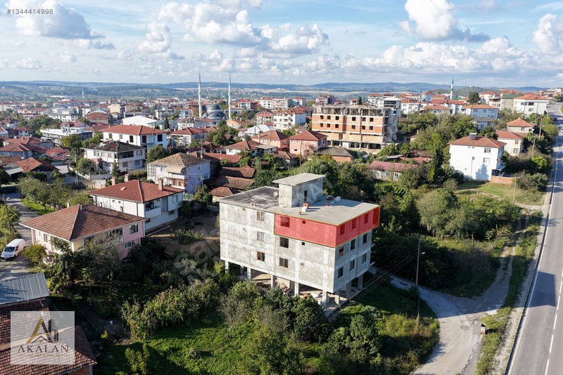 Ferizli Merkez'de 3+1 Geniş Kullanım Kabası Bitmiş Satılık Daire — fotoğraf 20