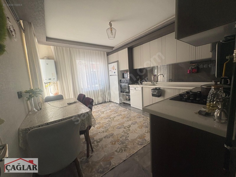 Merkezi Lokasyon Ultra Lüx 4+1 Daire — fotoğraf 2