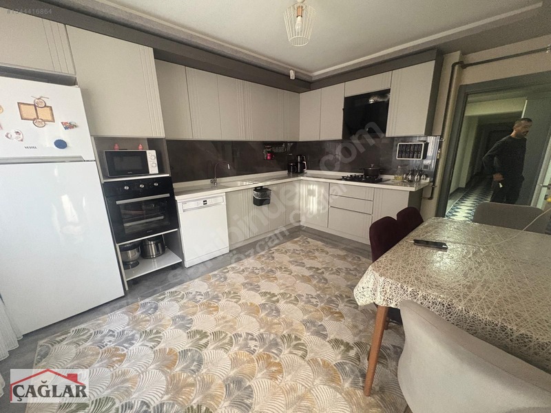 Merkezi Lokasyon Ultra Lüx 4+1 Daire — fotoğraf 4