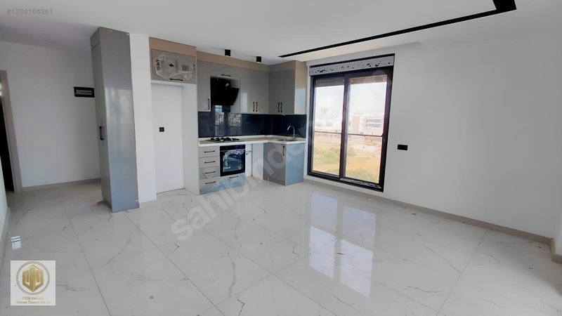 Altıntaş'ta 2+1 Havuzlu Otoparklı Güney Cephe Kiralık Köşe Daire — fotoğraf 2