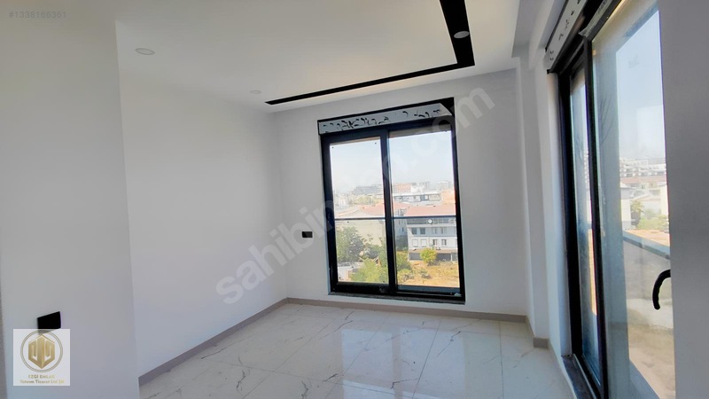 Altıntaş'ta 2+1 Havuzlu Otoparklı Güney Cephe Kiralık Köşe Daire — fotoğraf 3