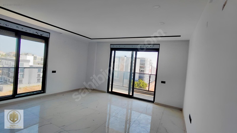 Altıntaş'ta 2+1 Havuzlu Otoparklı Güney Cephe Kiralık Köşe Daire — fotoğraf 4