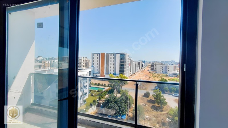 Altıntaş'ta 2+1 Havuzlu Otoparklı Güney Cephe Kiralık Köşe Daire — fotoğraf 5