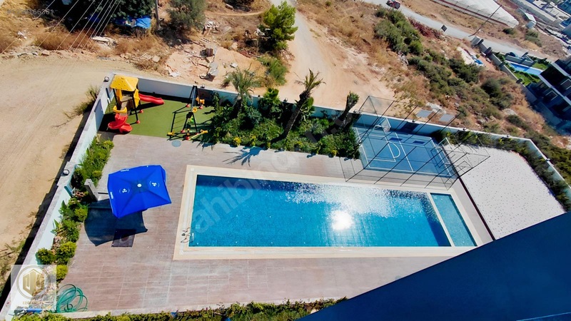 Altıntaş'ta 2+1 Havuzlu Otoparklı Güney Cephe Kiralık Köşe Daire — fotoğraf 7