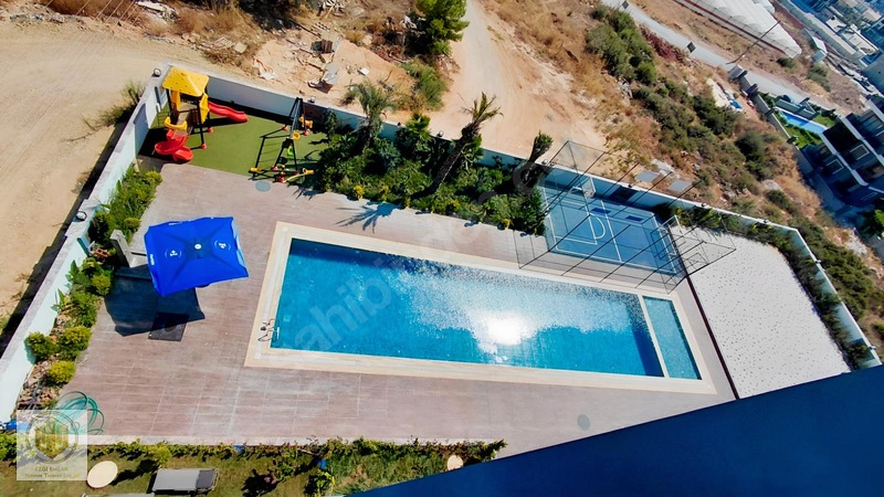Altıntaş'ta 2+1 Havuzlu Otoparklı Güney Cephe Kiralık Köşe Daire — fotoğraf 15