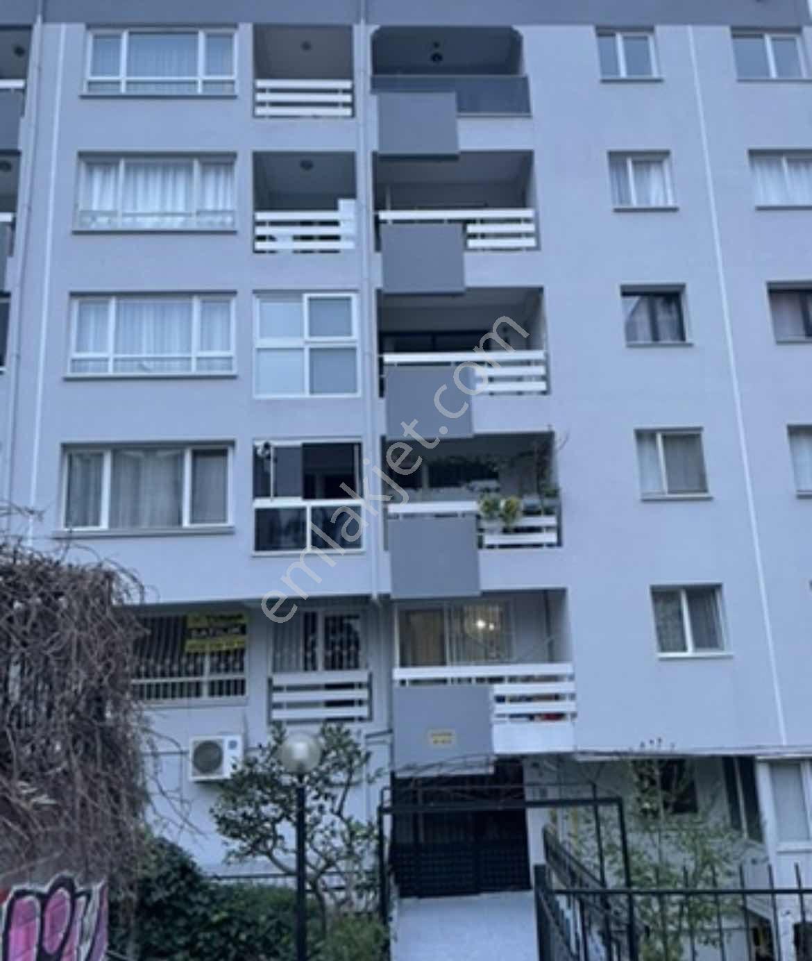 Göztepe Türk Koleji Yakını Deniz Manzaralı Kapalı Mutfaklı 3+1
