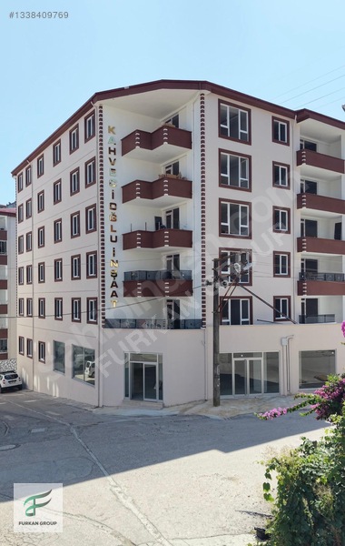 Furkan Gayrimenkul Merkezi Konumda Ferah Geniş Daire