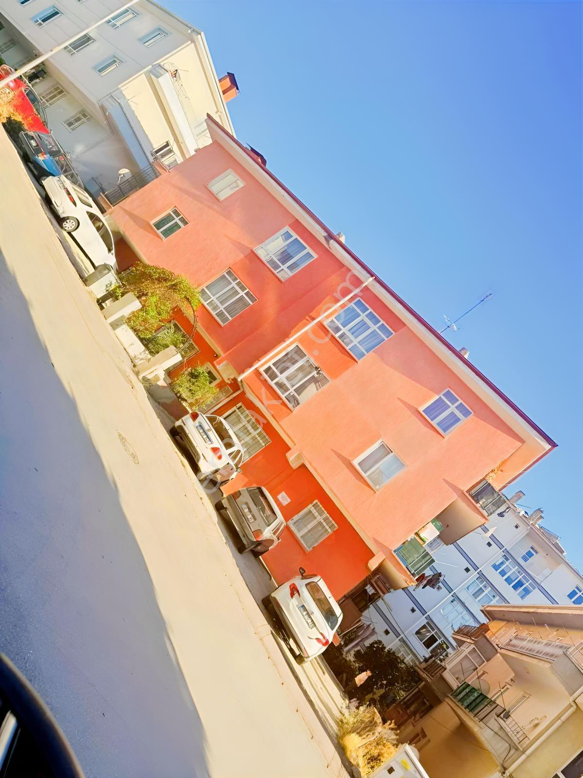 Çankaya Akhisar Sk 3+1 Katta Kombili Daire