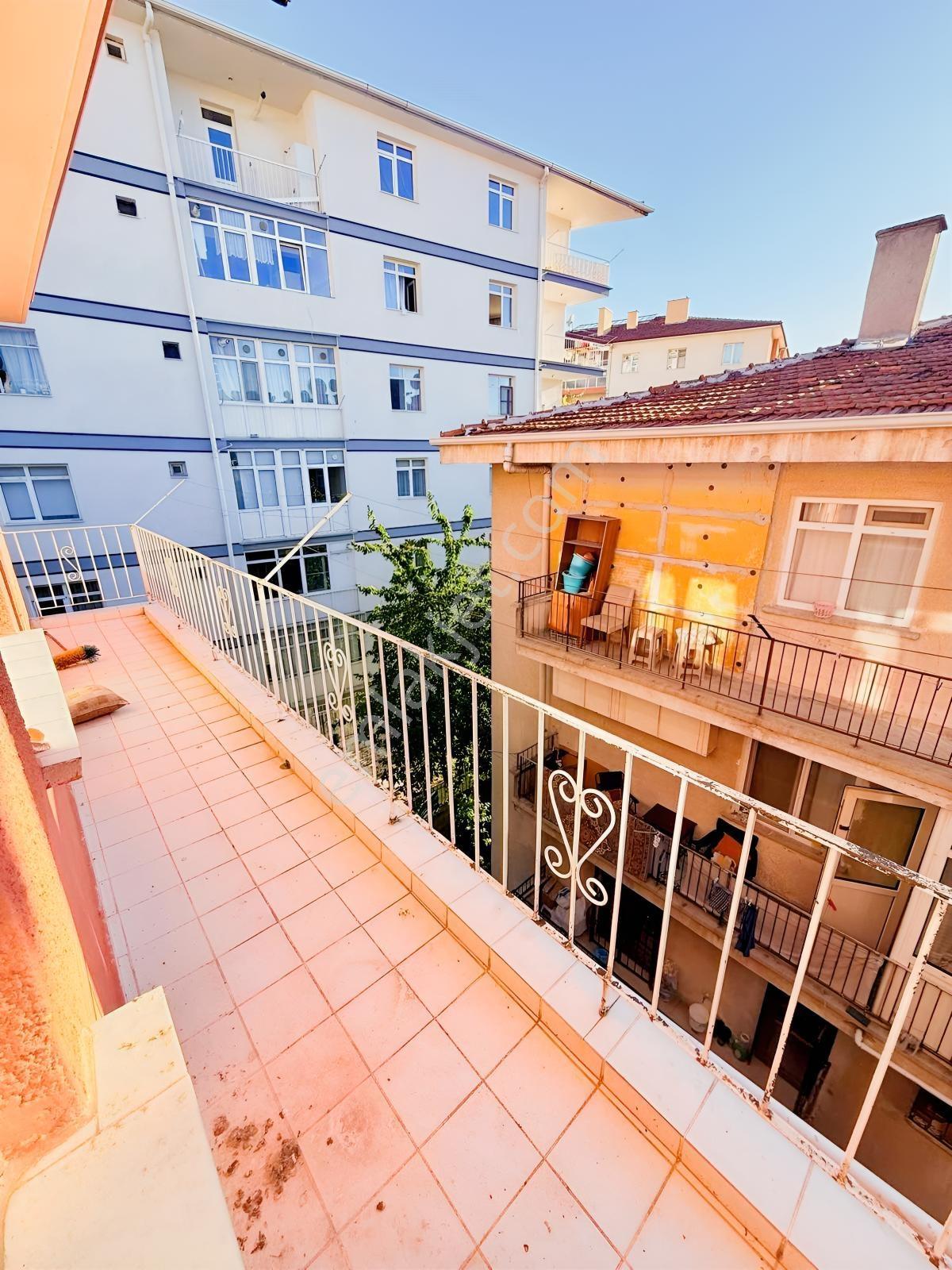 Çankaya Akhisar Sk 3+1 Katta Kombili Daire — fotoğraf 5