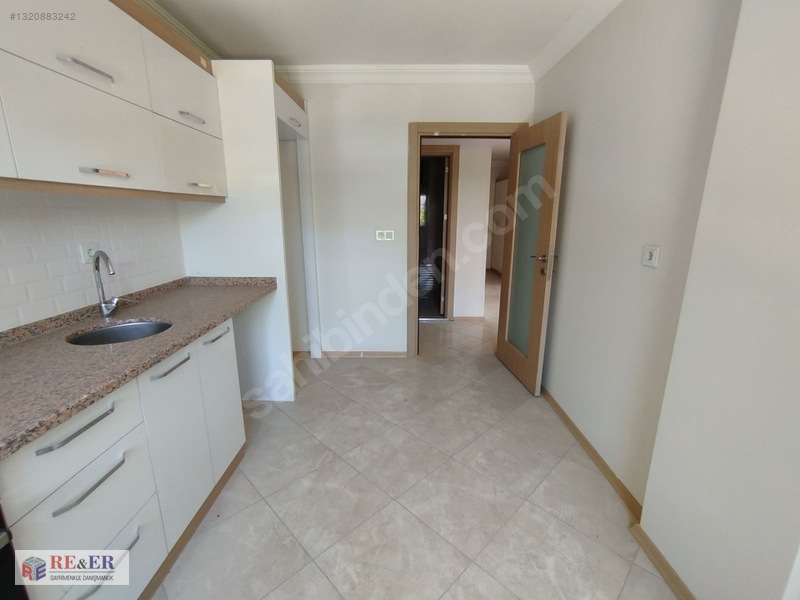 Kaynarca Sahile Yakın Güney Cephe 3+1 Daire — fotoğraf 13