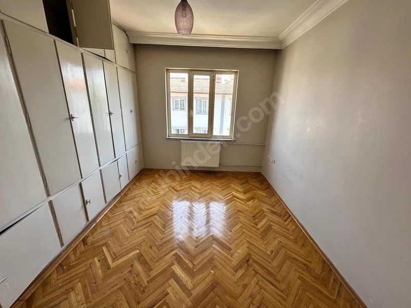 Güvenevler Mah Ana Cadde Üstü Satılık 3+1 Daire — fotoğraf 11