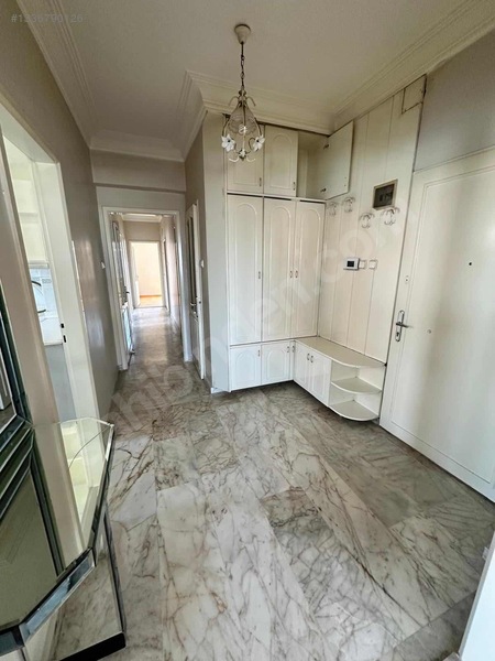 Güvenevler Mah Ana Cadde Üstü Satılık 3+1 Daire — fotoğraf 16