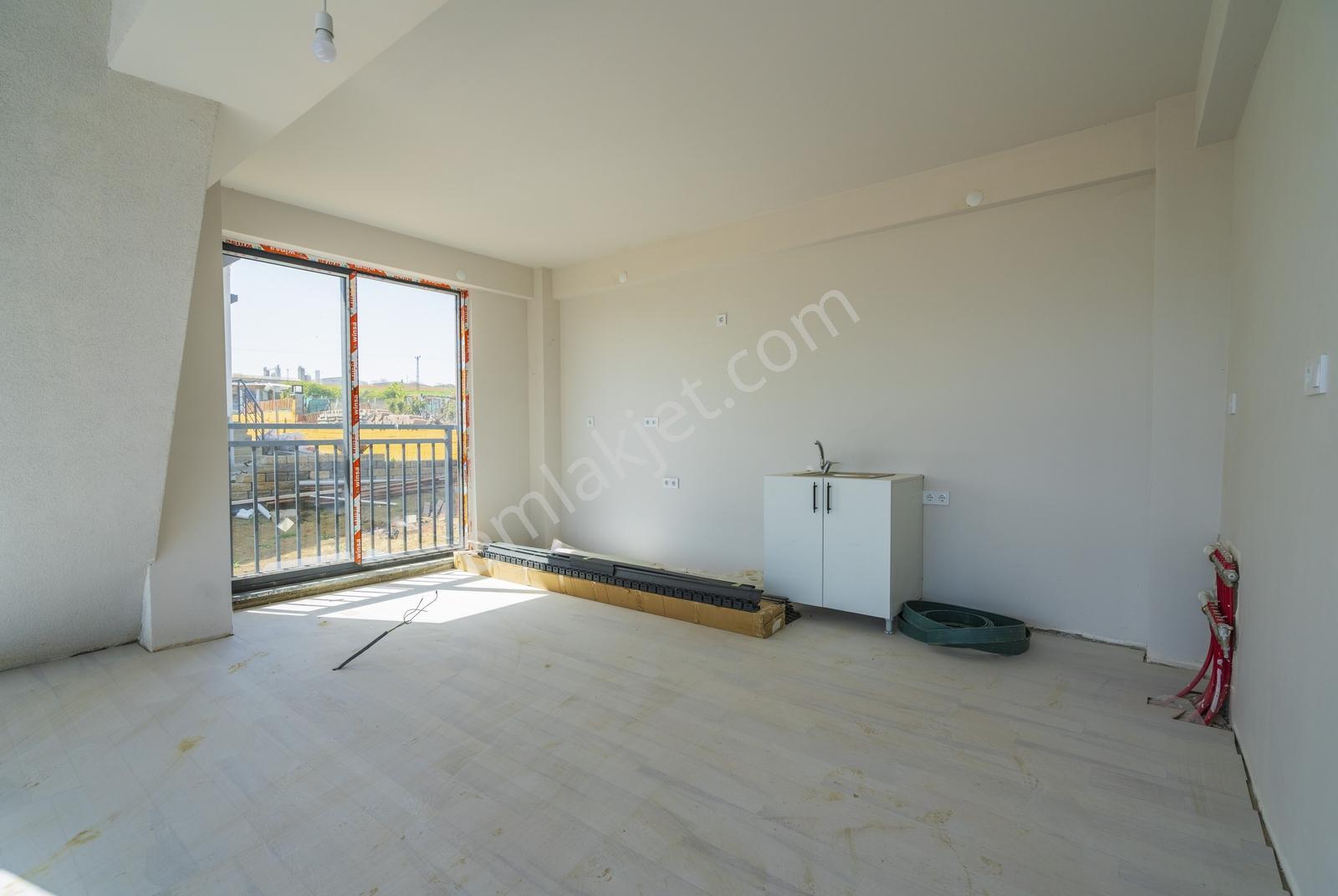 Panaromik Deniz Manzaralı İskanlı 3 Katlı Satılık 3+2 Villa — fotoğraf 7