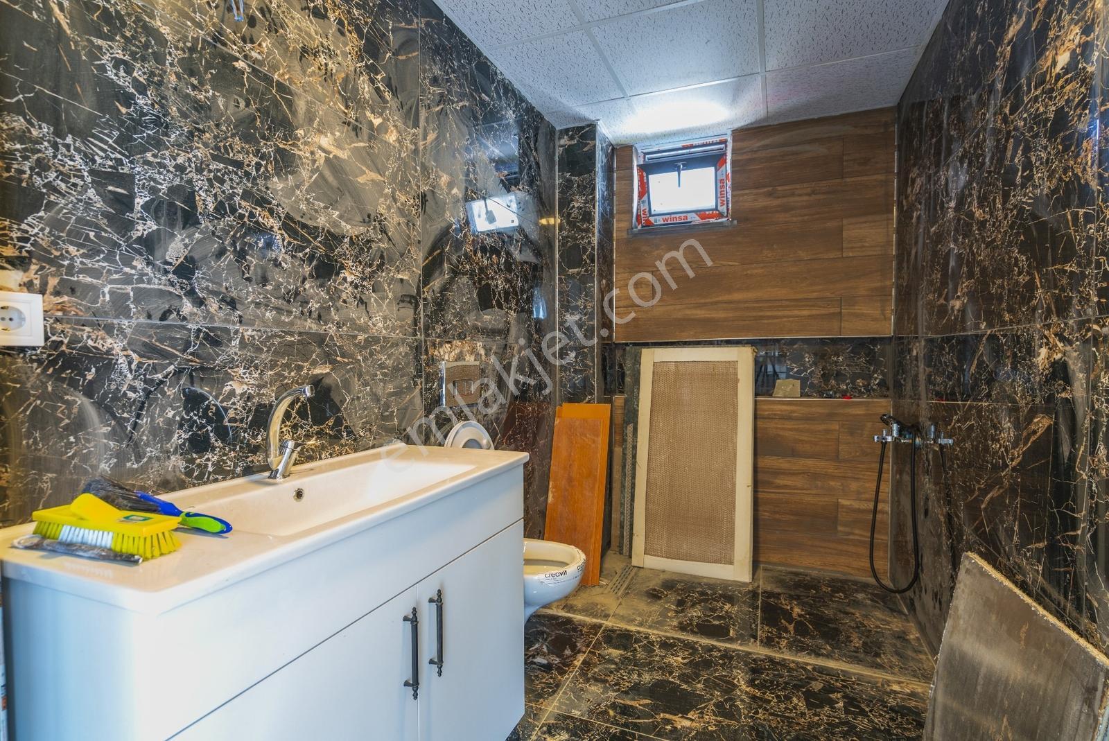 Panaromik Deniz Manzaralı İskanlı 3 Katlı Satılık 3+2 Villa — fotoğraf 13