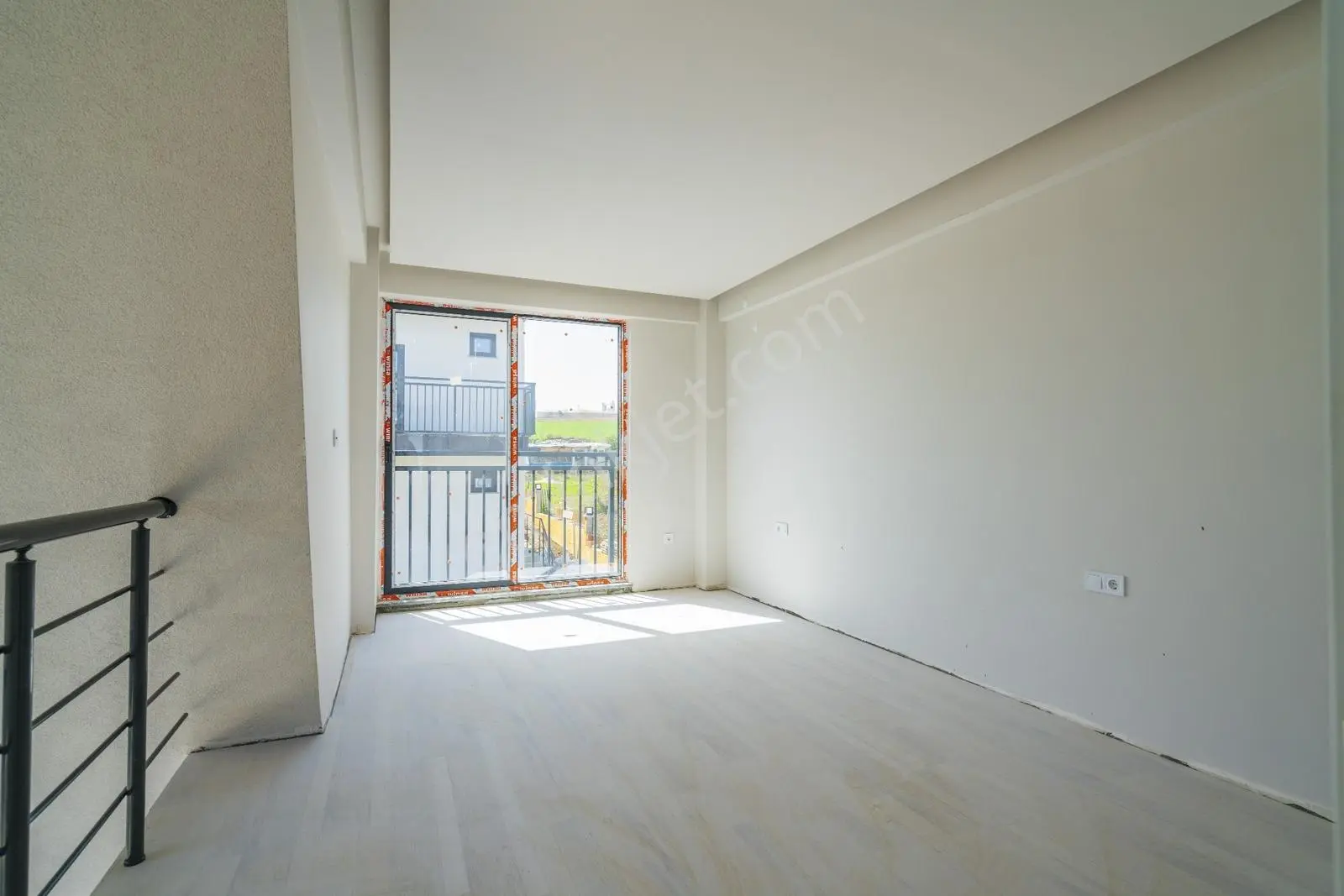 Panaromik Deniz Manzaralı İskanlı 3 Katlı Satılık 3+2 Villa — fotoğraf 17