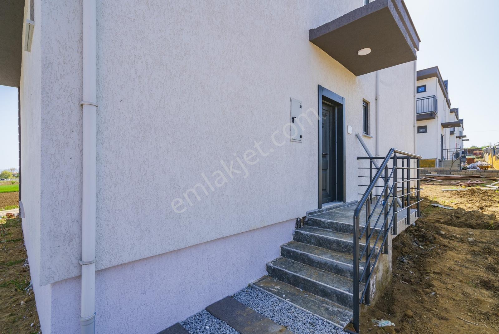 Panaromik Deniz Manzaralı İskanlı 3 Katlı Satılık 3+2 Villa — fotoğraf 29