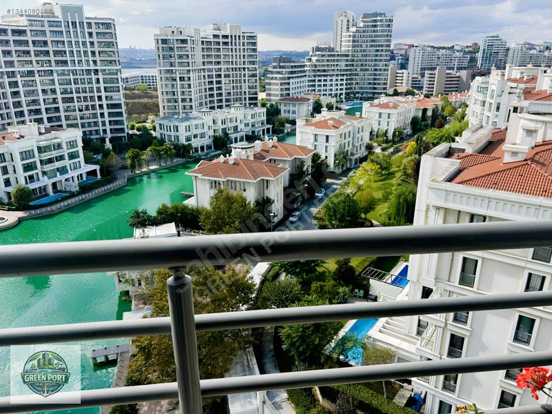 İstanbul Saraylarında Balkonlu Ful Eşyalı 1+1 Manzaralı — fotoğraf 2