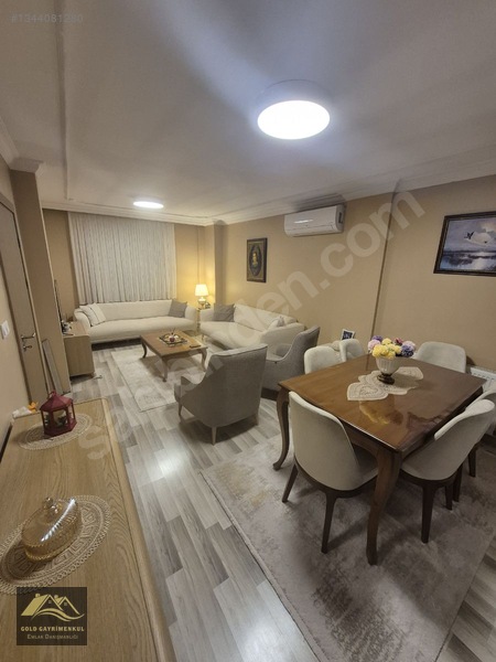 Gold"dan Bayrakli Satılık Cay Mah 2+1 Kapali Mutfak Doğalgazli. — fotoğraf 3
