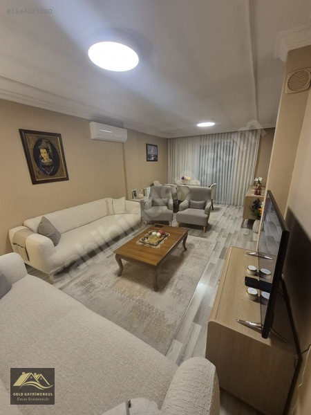 Gold"dan Bayrakli Satılık Cay Mah 2+1 Kapali Mutfak Doğalgazli. — fotoğraf 5