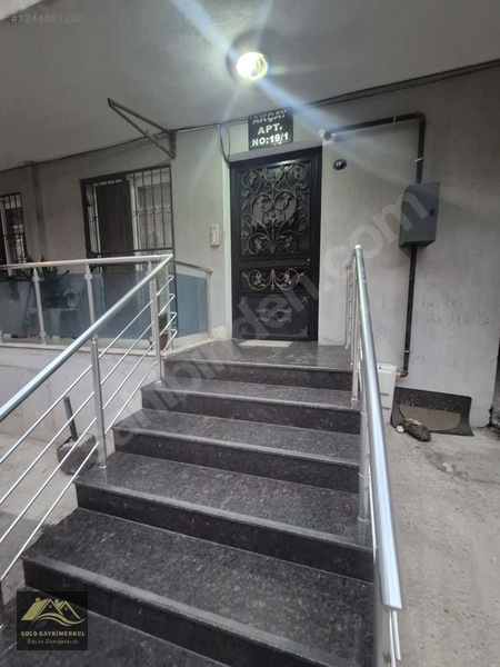 Gold"dan Bayrakli Satılık Cay Mah 2+1 Kapali Mutfak Doğalgazli. — fotoğraf 11