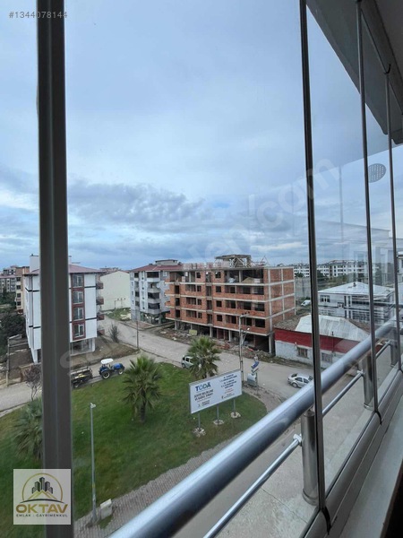 Oktav Emlak Gayrimenkulden Satılık 3+1 Daire — fotoğraf 3