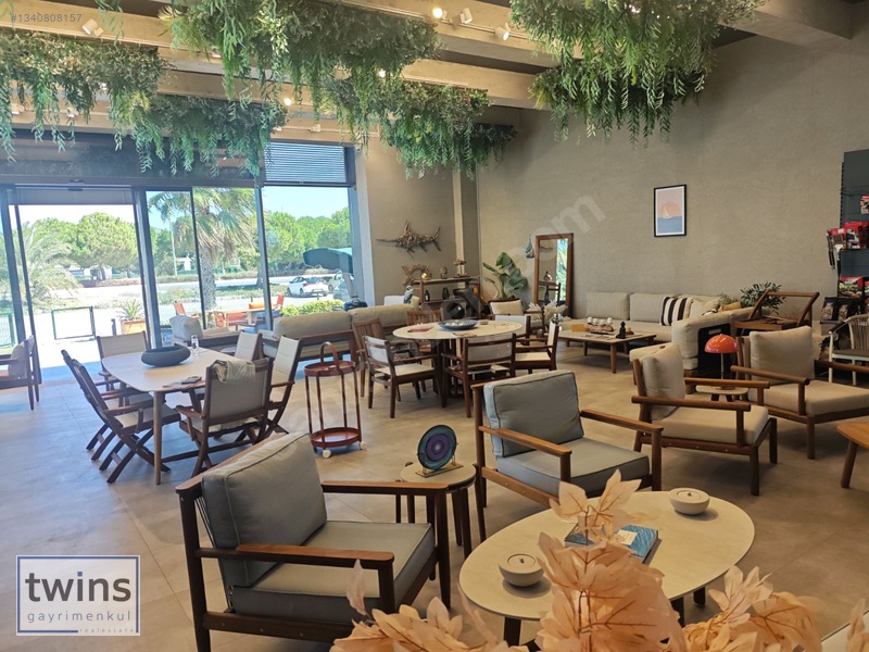 Mi Marin Meydan'da Kiralık İki Katlı 360 M2 Dükkan — fotoğraf 5