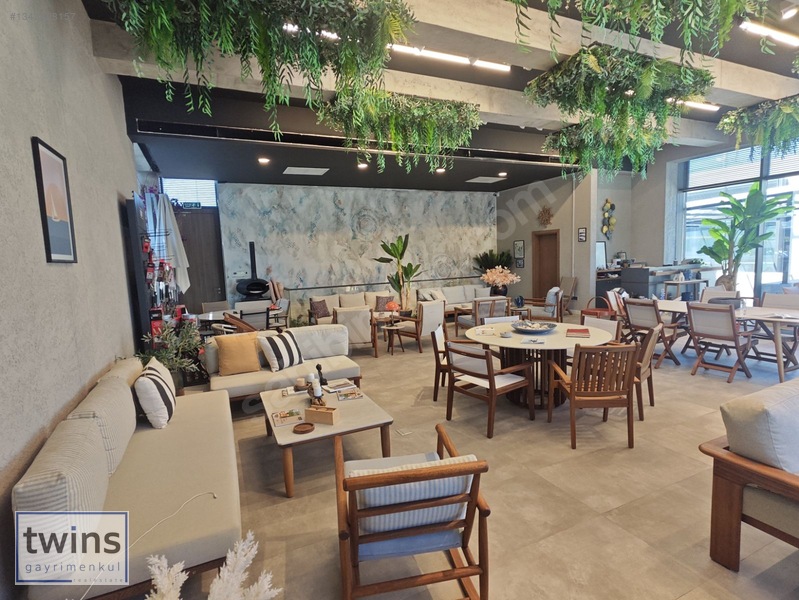 Mi Marin Meydan'da Kiralık İki Katlı 360 M2 Dükkan — fotoğraf 7