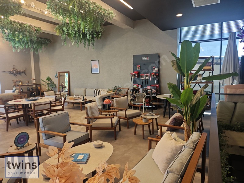 Mi Marin Meydan'da Kiralık İki Katlı 360 M2 Dükkan — fotoğraf 23