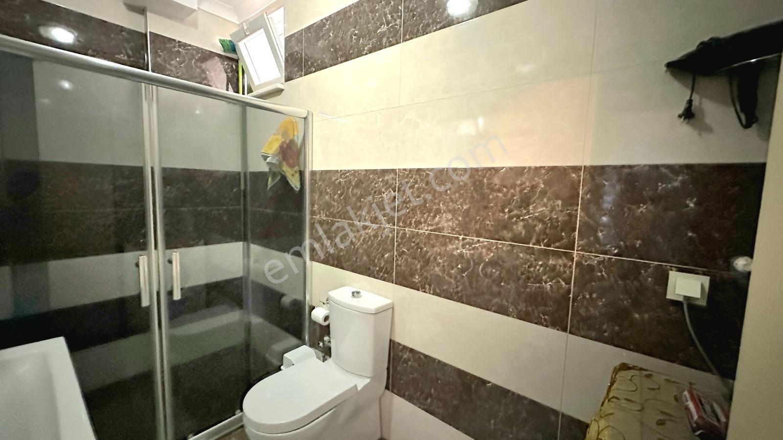 Vahdet'ten Altınoluk'ta 6 Yaşında Müstakil Bahçeli 3+2 Tripleks — fotoğraf 12