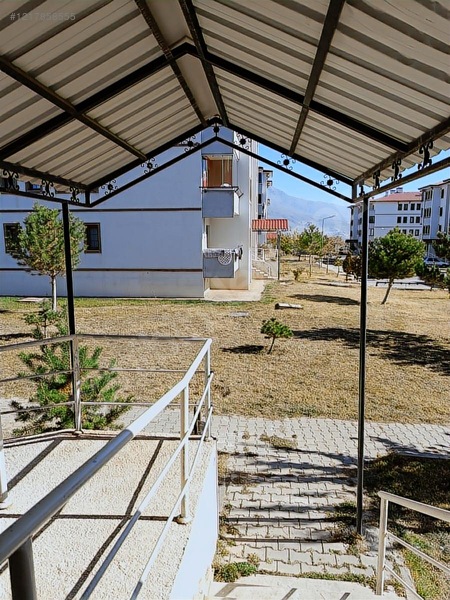 Bedir. . Emlaktan Geçit. Tokide Kiralık 2+1.daireler — fotoğraf 4