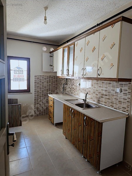 Bedir. . Emlaktan Geçit. Tokide Kiralık 2+1.daireler — fotoğraf 10