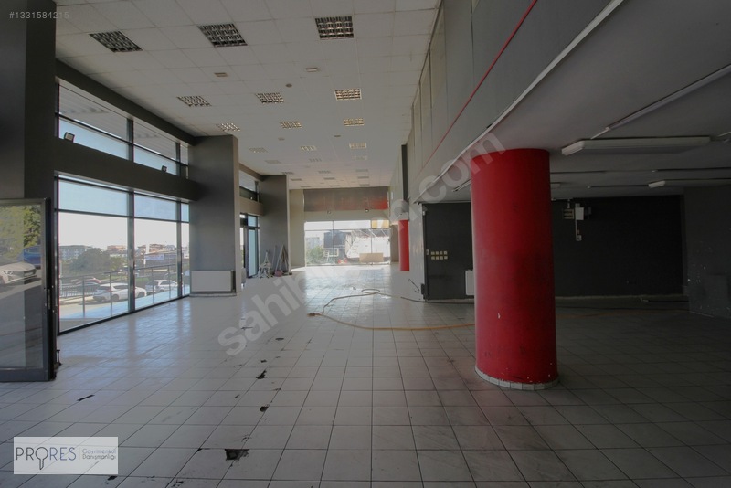 Pendik Metro Ve E5 Yanyola 22m Cepheli Tabela Değeri Yüksek — fotoğraf 5