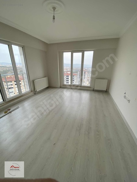Kastamonu Merkezde Site İçi Satılık 2+1 Daire — fotoğraf 2
