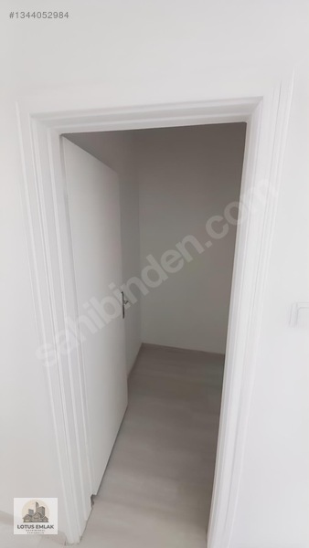 Lotus Emlak'dan Beşyol Göbekte Yatırımlık Satılık 3+1 Daire — fotoğraf 9