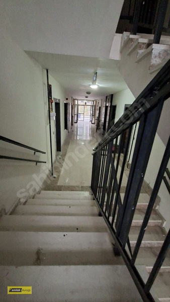 E Lak Durağın'dan Hilalkent Tokilerde 3+1 Kiralık Arakat Daire — fotoğraf 15