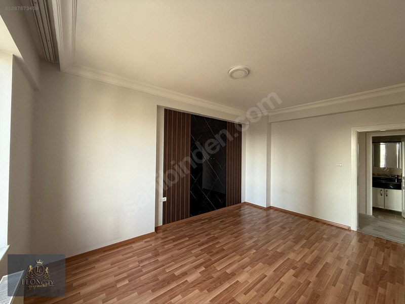 Çamlıca Sit.'de Geniş 3+1 Ara Kat Bakımlı Daire — fotoğraf 10