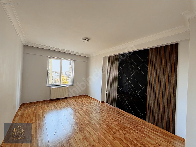 Çamlıca Sit.'de Geniş 3+1 Ara Kat Bakımlı Daire — fotoğraf 11