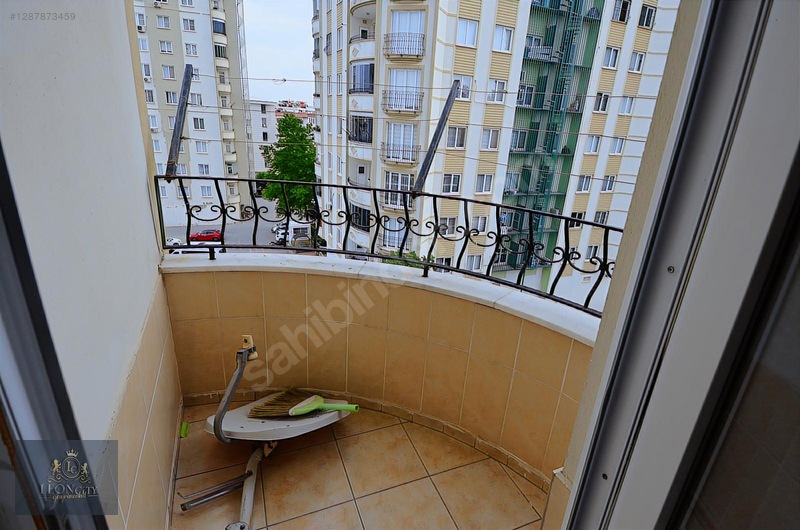 Çamlıca Sit.'de Geniş 3+1 Ara Kat Bakımlı Daire — fotoğraf 19